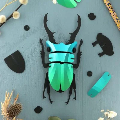 Insecte Scarabée Vert Caraïbes en Papier à Assembler Assembli - Maison James Close à Antibes