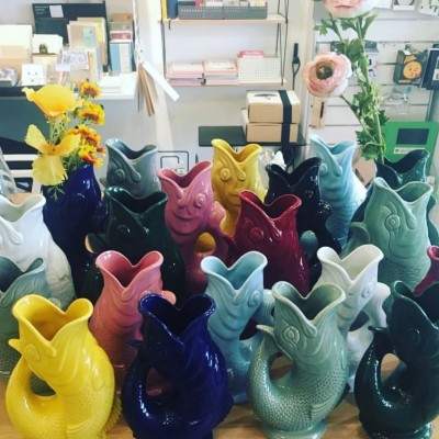 Carafe Gluggle Gris Foncé Gluggle - Maison James Close à Antibes Carafe Gluggle Gris Foncé Gluggle - Maison James Close à Antibes