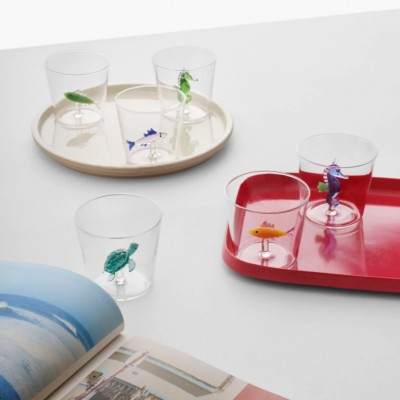Verre tortue marine bleu pétrol - Maison James Close à Antibes